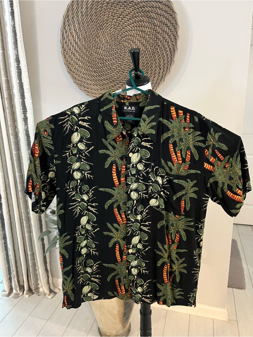 Black Tropical Palm Print Short-Sleeve Button-Down Shirt